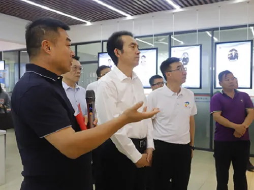 自治区政协陈雍主席一行莅临吉元集团调研指导工作